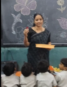 🌸 Learning with Real Flowers – A Beautiful Nature Experience! 🌼